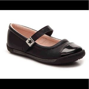 Olive & Edie Toddler Girl black dress shoes size 6